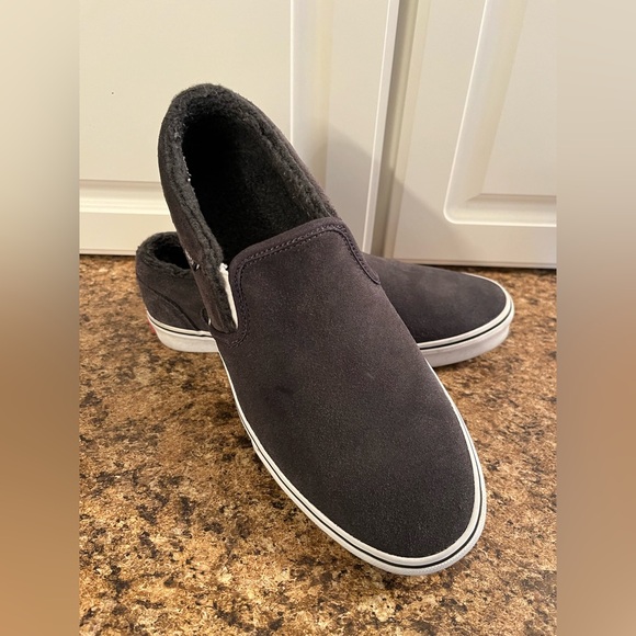 MENS Vans Charcoal Gray Fleece-Lined Slip-Ons- Size 9.5 - Picture 2 of 10
